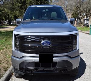 Furrd F-150 Lightning Platinum 2023, Gasolina, Bajo Kilometraje - Product Image 1