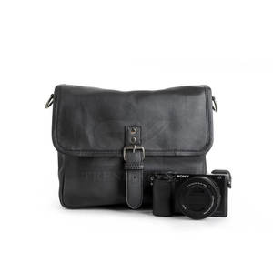 กระเป๋ากล้องหนังสีพื้น กระเป๋าสะพายไหล่สำหรับกล้อง DSLR สำหรับถ่ายภาพ ผลิตในปากีสถาน - Product Image 2