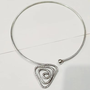 Venta al por mayor bohemio oro plateado gargantilla collar tendencia artesanía joyería India Rawat artesanías cuentas cadena perla principal - Product Image 1