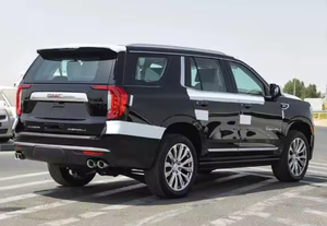 LISTO PARA ENVIAR: GMC Yukon Denali SUV 2024 Seminuevo, Transmisión Manual/Automática, Asientos de Cuero, Interior Oscuro, Cámara Trasera, Diésel Euro IV - Product Image 2