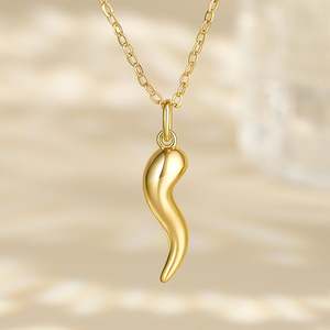 Collier en argent sterling Jeulia avec pendentif corne italienne - Plaqué or, porte-bonheur chrétien, cadeau - Product Image 4