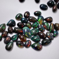 2025 attrayant naturel éthiopien opale Cabochon lisse poli noir opale de feu pierre précieuse belle forme pierres précieuses en vrac mélange pierre