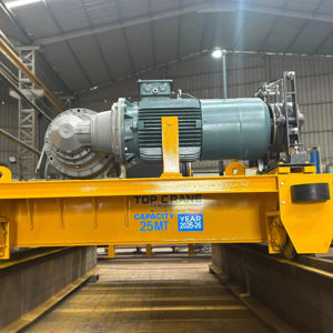 เครนเหนือศีรษะแบบคานคู่ รับน้ำหนัก 25 ตัน พร้อมรอกไฟฟ้า มอเตอร์ และชุดเกียร์ ระบบจัดการวัสดุหนักสำหรับอุตสาหกรรม - Product Image 1