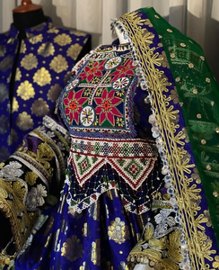 Nouvelle robe ethnique tribale Balochi faite à la main-Robe de glands brodés en soie Afghan Kuchi-Robe ethnique Kuchi Banjara Coins - Product Image 3