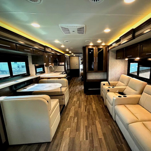 FOURNISSEUR DE camping-cars à moteur à gaz d'occasion Jayco Precept Classe A 36C modèle 2025 - Product Image 3