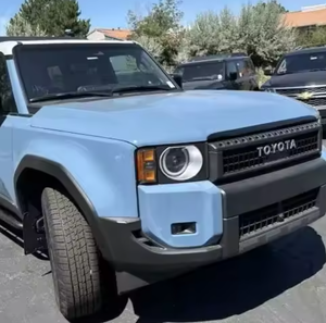 Pradoos d'occasion, première édition, I-Forrcees Maax Hybriids, 4.1-6L, 8 cylindres, 5 places, automatique - Product Image 3