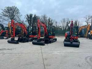 สภาพการทำงานที่ดี2020 2022 2023 2024 Kubota รถขุด U27-4 - Product Image 2