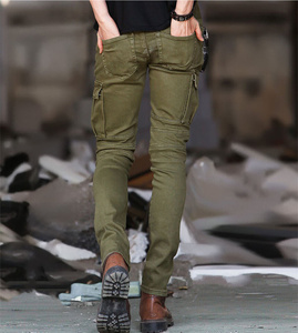 Pantalon en denim durable pour hommes Jeans de coupe classique confortables, parfaits pour les tenues décontractées, à porter au quotidien et les aventures en plein air - Product Image 6