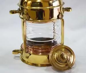 Lanterne en laiton doré de nouvelle conception Lanterne en métal en laiton de qualité supérieure très vendue pour une maison élégante, un hôtel et une décoration intérieure. - Product Image 6