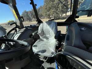 2023 tracteur Case IH FARMALL 100C haute puissance rencontre la polyvalence quotidienne puissance à travers chaque tâche avec le FARMALL 100C - Product Image 6