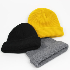 Gorros de Punto Personalizados al por Mayor, Gorro Unisex de Alta Calidad con Diseño Teñido, Gorro de Invierno para Exteriores, 100% Acrílico - Product Image 4