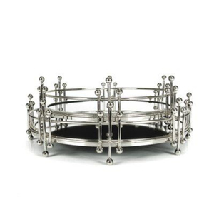 Juego de 2 Bandejas de Almacenamiento de Metal Dorado con Diseño Atractivo, Bandejas Exclusivas de Hierro y Vidrio para Decoración del Hogar al Precio Más Bajo - Product Image 3