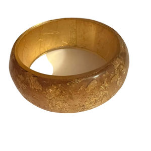 Bracelets en résine de forme unique avec incrustations de confettis pour des bijoux de déclaration et un style à la côte la plus basse par AALIYAN IMPEX - Product Image 1