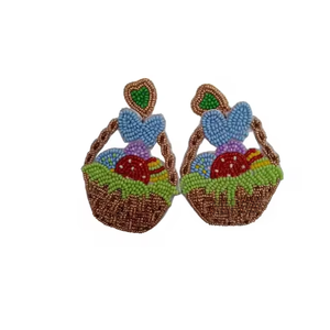 Pendientes de cuentas de conejito de Pascua verde para mujer, joyería de primavera hecha a mano con conejo festivo, accesorios colgantes para vacaciones - Product Image 1