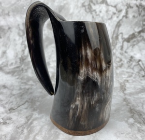 Taza de cuerno vikingo hecha a mano de la mejor calidad, taza de cuerno para beber, taza de café con base de madera, cuerno vikingo DE LA India - Product Image 4