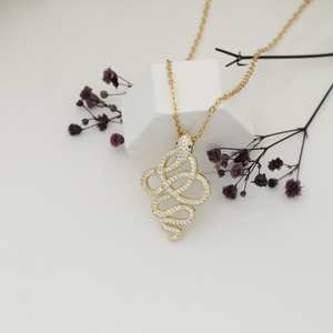 Collar de Plata de Ley 925 con Baño de Oro Vermeil de 14K, Diseño de Serpiente Cristiana con Circonita, Colgante Único con Forma de Serpiente, Regalo para Amantes de los Animales - Product Image 3