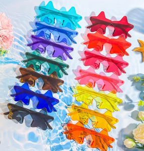 Simpatici occhiali da sole a forma di stella per uomini e donne per piscina e feste - Product Image 1