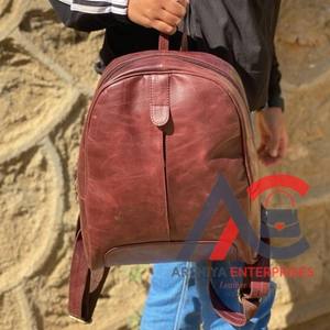 Mochila De piel auténtica hecha a mano para mujer, morral de cuero para oficina y viaje - Product Image 1