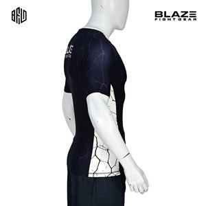 Venta al por mayor BJJ rash guard camisa de compresión diseño personalizado para ropa de gimnasia y entrenamiento físico MMA men rashguard - Product Image 5