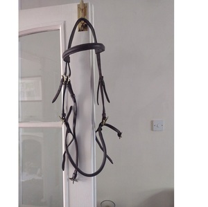 Bride de performance avec bande de sourcils en cristal noir Standard Full Size - Product Image 3