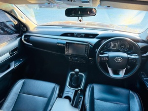 โตโยต้า ไฮลักซ์ ปี 2022 พวงมาลัยขวา ตัวท็อป ครบอุปกรณ์ - Product Image 4