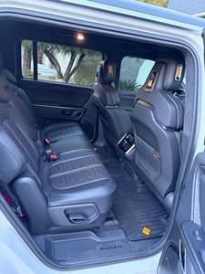 Riv1an R1S Edición Adventure 2023, Motor Cuádruple, Tracción en las Cuatro Ruedas, Batería de Gran Capacidad, Sin Modificar - Product Image 4