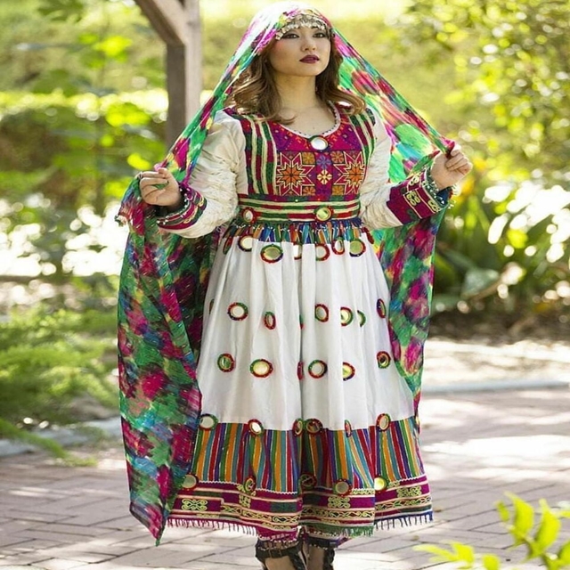 balochi ladies dress Balochi Dress saneens.com