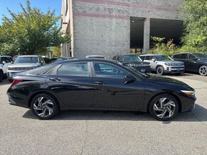 Usado 2025 H y u n d a i Elantra SEL Sport FWD - Product Image 4