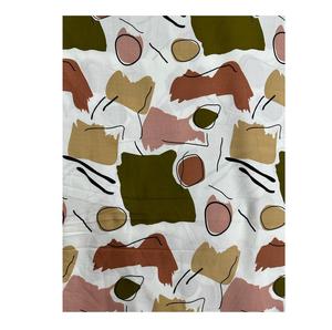 Rayonne de luxe Satin tissu Viscose rayonne avec impression colorée motif de crêpe tissé Design pour chemises pantalons Blouses hauts - Product Image 4