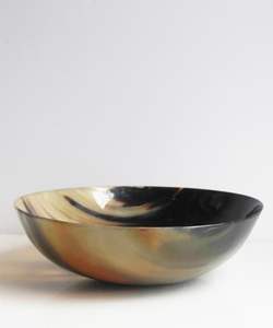 Tazón de Servir Redondo Japonés de Lujo, Hecho a Mano con Material de Cuerno, Personalizado para Mesa de Cocina, Comedor - Product Image 4