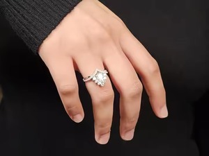 Luxury 18k Gold Pear Cut Lab Grown Diamond Wedding <b>Ring</b> VVS Quality Real Diamond Engagement <b>Ring</b> for Women - Product Image 3