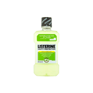 250ml Mild and Minty <b>mouthwash</b> provides gentle freshness with effective germ protection - Product Image 3