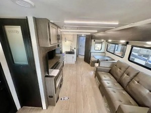 F-O-R-E-S-T R-I-V-E-R C-H-E-R-O-K-E-E A-L-P-H-A W-O-L-F 2-5-R-B d'occasion 2026 à vendre - Product Image 2