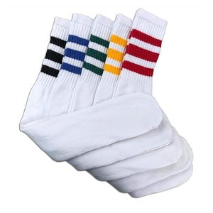 ถุงเท้ากีฬาสีดำสำหรับผู้ชายถุงเท้ายาวแบบออกแบบโลโก้ได้เอง - Product Image 2