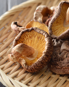 CHAMPIGNONS SHIITAKE SÉCHÉS EN GROS PRIX COMPÉTITIF - Product Image 3