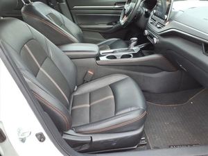 ALTIMA 2.5 SR FWD SEDAN 2024, TRANSMISSION À VARIATION CONTINUE, 4I 188HP - Product Image 4