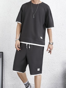 ชุดเสื้อผ้าชั้นนอกลำลองระบายอากาศได้ดีสำหรับผู้ชายผ้าไนลอนแห้งเร็วพร้อมโลโก้ออกแบบได้ตามต้องการ - Product Image 2