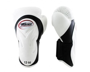 Guantes de boxeo de alta calidad Logotipo personalizado Entrenamiento profesional Sparring Guantes de boxeo de cuero de vaca - Product Image 2
