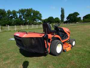 เครื่องตัดหญ้าแบบมืออาชีพ 5.5 แรงม้า 2 จังหวะ รุ่น GR2120 สำหรับงานอุตสาหกรรมและสวน พร้อมระบบขับเคลื่อนด้วยเพลาและระบบขับเคลื่อน 4 ล้อ - Product Image 3