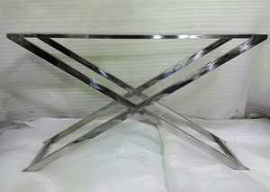 Tables console multicouches en acier inoxydable utilisées Vanités et comme décoration intérieure et produit utilitaire disponibles en plusieurs finitions et tailles - Product Image 5