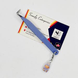 แหนบต่อขนตา Labubu Charm ปลายโค้งทำจากไฟเบอร์ สแตนเลสสตีล ทนทาน แม่นยำ สำหรับต่อขนตาแบบวอลลุ่ม ความยาว 10 มม. - Product Image 4