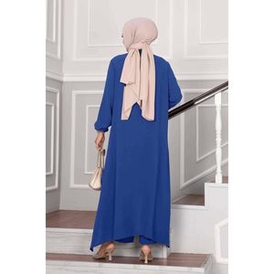 Ensemble hijab 2 pièces pour femme Aerobin, col boutonné, bleu marine, Turquie - Product Image 3