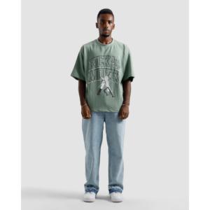 T-shirt en jersey 100% coton - Coupe ample unisexe 220 GSM Vert sauge Manches courtes - Product Image 1