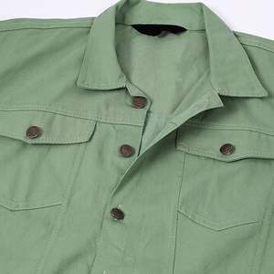 Veste en jean vert vintage pour homme ou coupe régulière, coupe ajustée, manches longues, style décontracté pour un look élégant - Product Image 6