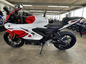 YZF-R3 2026 Édition 70e Anniversaire - Product Image 3