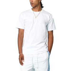 Personnaliser l'usine Ensemble short pour hommes 100% coton T-shirts et short Ensemble Streetwear d'été T-shirt à col rond Survêtement pour OEM - Product Image 2