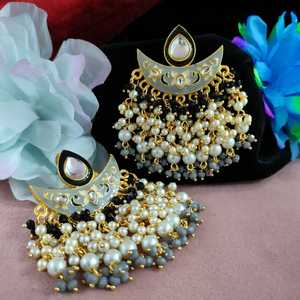 Boucles d'oreilles traditionnelles en perles Meenakari femmes bijoux en émail ethnique oeuvre complexe parfaite pour les mariages, les festivals et les vêtements de fête - Product Image 4