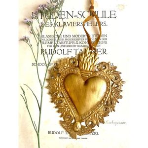 Adorno Milagroso de Corazón Sagrado en Metal Dorado Vintage, Hecho a Mano, con Relieve de Amor, Exvoto, Decoración de Pared Estilo Antiguo para el Hogar - Product Image 4