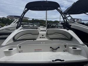 เรือขับเจ็ทขนาดกะทัดรัดแบบ DIY สำหรับอุตสาหกรรม2023เรือพักผ่อนแบบมีสไตล์สำหรับครอบครัวผจญภัยเรือพลังงานสูง19FT OEM ODM - Product Image 6