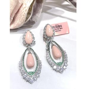 ต่างหูแบบติดหู ดีไซน์ทันสมัย ชุบเงิน คุณภาพดีเยี่ยม ประดับเพชรซิคอน เหมาะสำหรับงานแต่งงานและงานปาร์ตี้ คอลเลคชั่นสำหรับผู้หญิง - Product Image 1